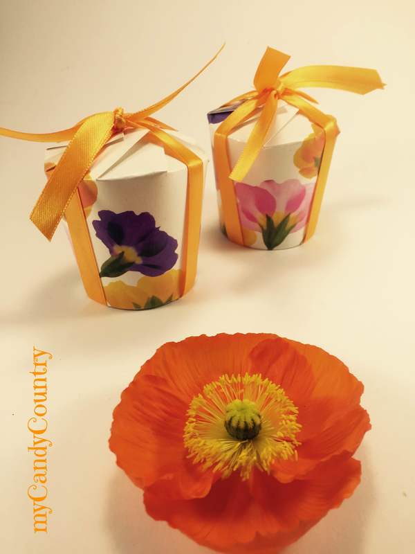 Come creare un simpatico bicchiere paper box carta e cartone regali fai da te Riciclo Creativo 