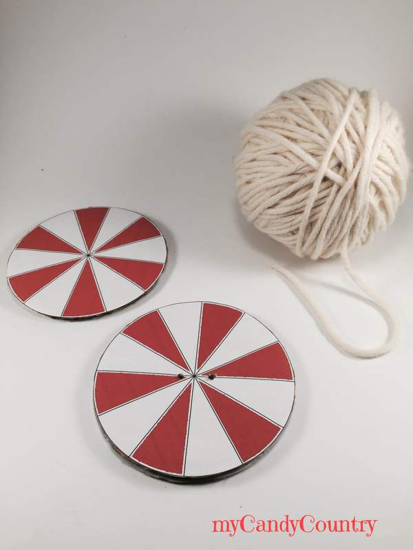 Riciclo creativo: come fare uno spinner fai da te bambini carta e cartone Riciclo Creativo stoffa e lana 