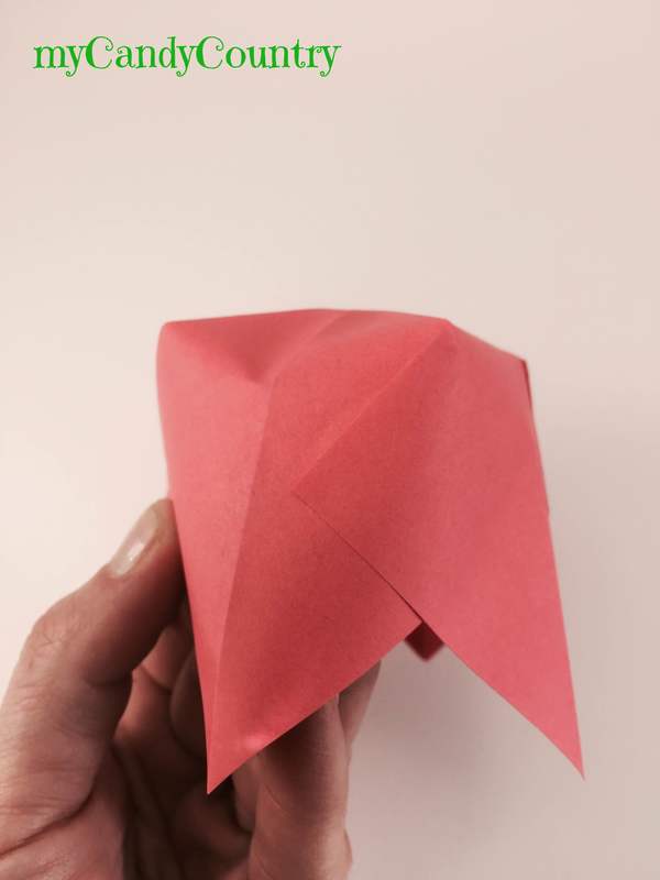 Semplici tulipani di carta origami - Tutorial carta e cartone creatività Primavera fai da te 