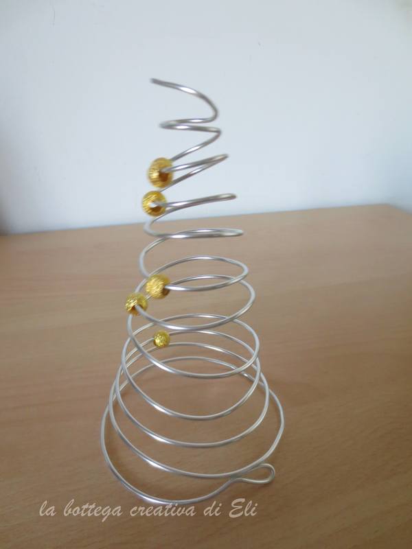 Albero spirale, un creativo albero di Natale fai da te creativapp home decor metallo Natale fai da te 