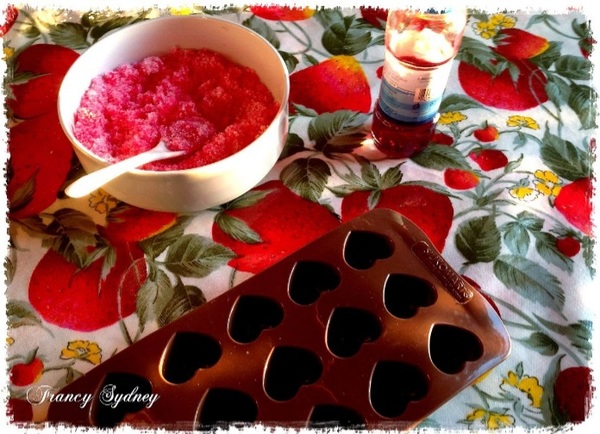 Cuori di zucchero rosa per una bomboniera handmade Cerimonie fai da te creativapp creatività ricette 