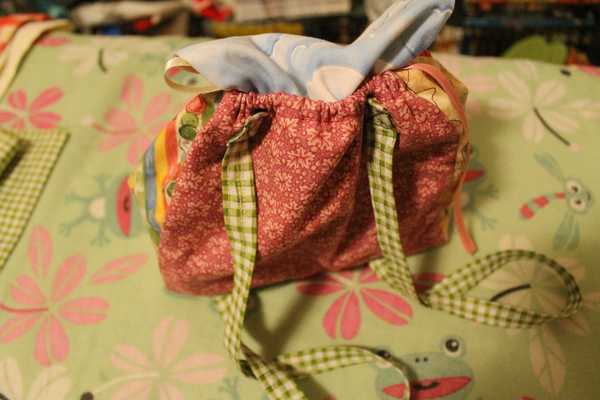 Fai da te: come fare uno zainetto per bimba bambini creativapp regali fai da te stoffa e lana 