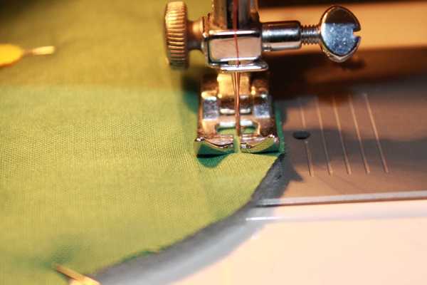 Tutorial - Come fare un porta aghi di stoffa a quadrifoglio creativapp creatività stoffa e lana 