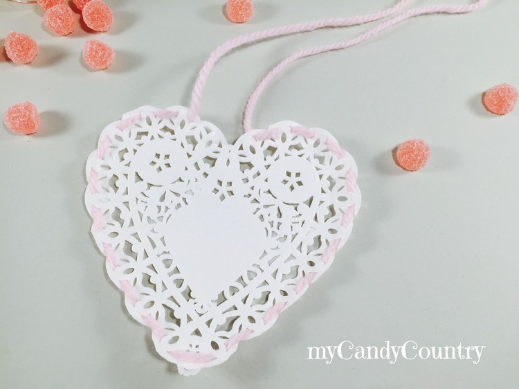 Porta caramelle fai da te per San Valentino plastica Riciclo Creativo San Valentino fai da te 